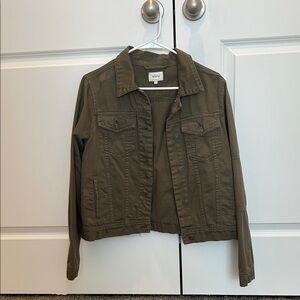 Wishlist Green Utility Jacket with Collared Neckline